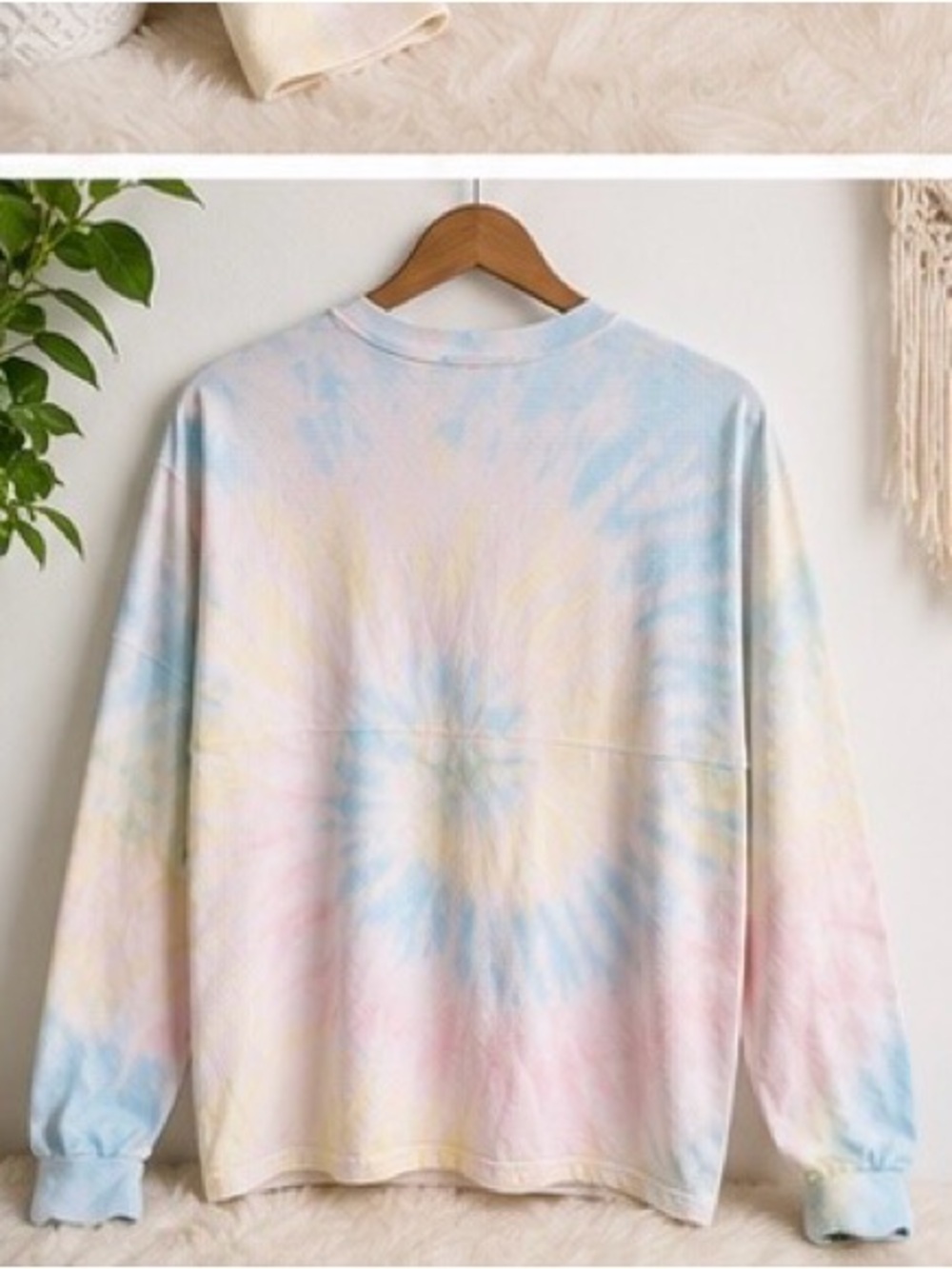 Bubba‎ Gump Co Pastel Tie-Dye Long Sleeve Tee with Rainbow Graphic - Picture 2 of 3